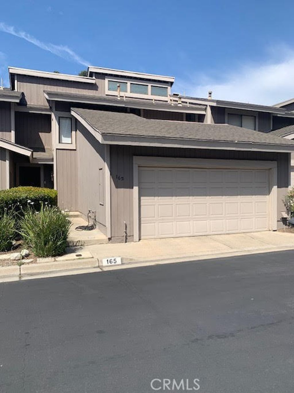 listing image 130720289894980606826