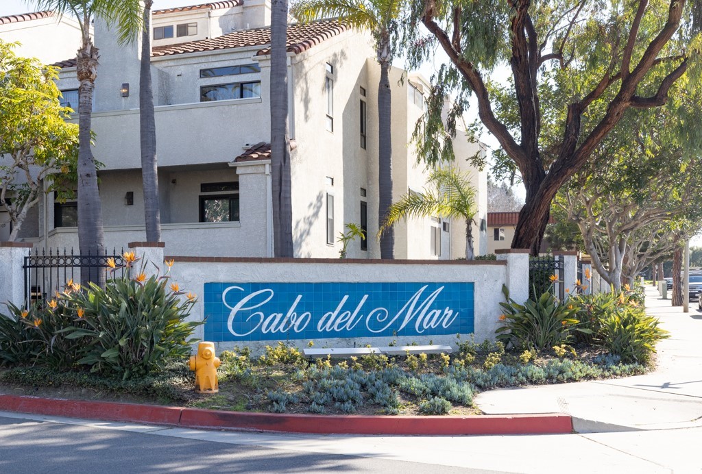 Have it all with this Huntington Beach studio located in the resort-like complex of Cabo Del Mar. Swimming pool, spa, sauna, tennis court, racquetball court and only steps away from the Bolsa Chica Wetlands. Want to enjoy Orange County weather without leaving home? Just step out onto the large balcony and relax with the cool ocean breeze. When you're ready to rest inside, you can sit back and enjoy the fireplace or unwind in the large soaking tub. Still not sure? With most condos, you have to use community laundry or go to a laundry mat. Not here. This unit includes an in-unit washer and dryer. Parking is also included, with an assigned spot in the covered parking garage. Come check out this Huntington Beach studio and make it yours!