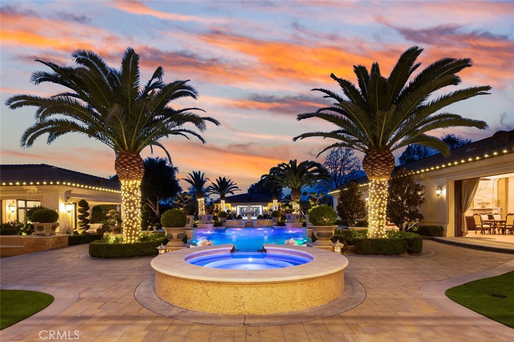 61 Palm Hill Lane