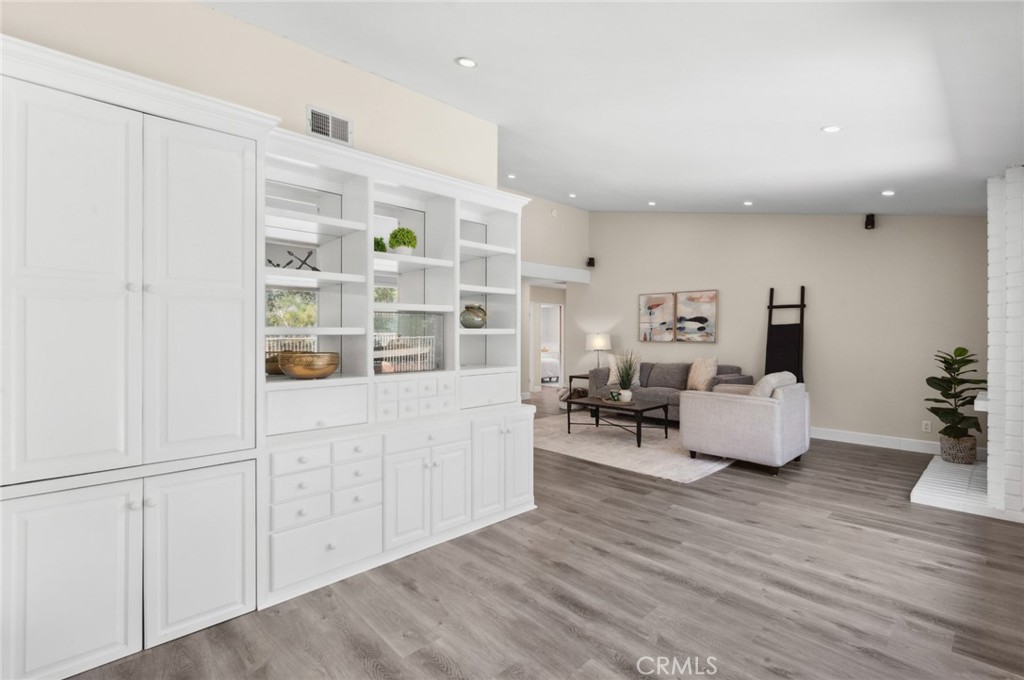 Castille (North) (CA) - Residential