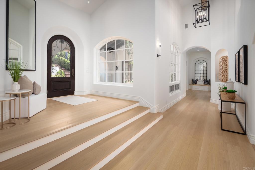 4390 Camino Privado