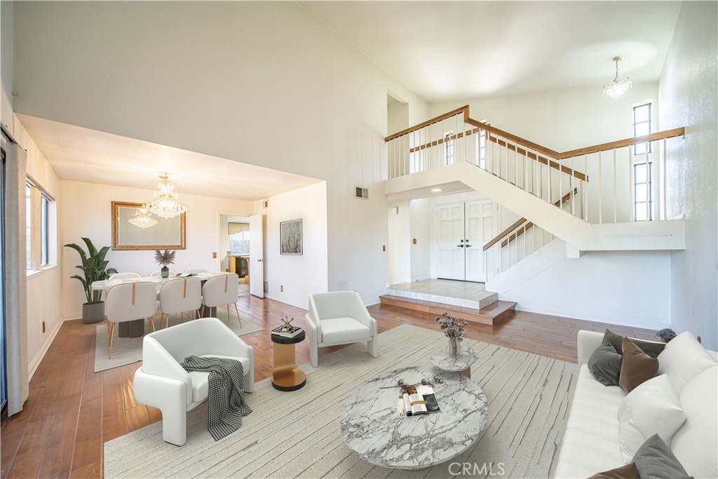 33 Edgebrook Drive