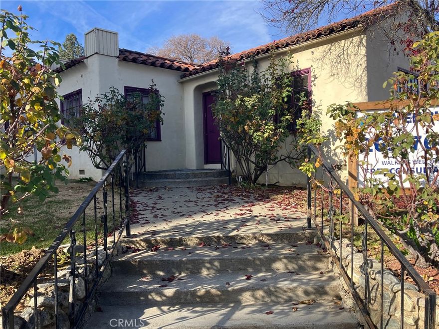 Downtown Lakeport Commercial building across the street from County Court Building. Great opportunity for user owner or commercial investment. Currently the interior has 8 individual offices and mini kitchen. Walking distance to downtown Lakeport businesses. Also a vacant lot contiguous to building for sale $90,000