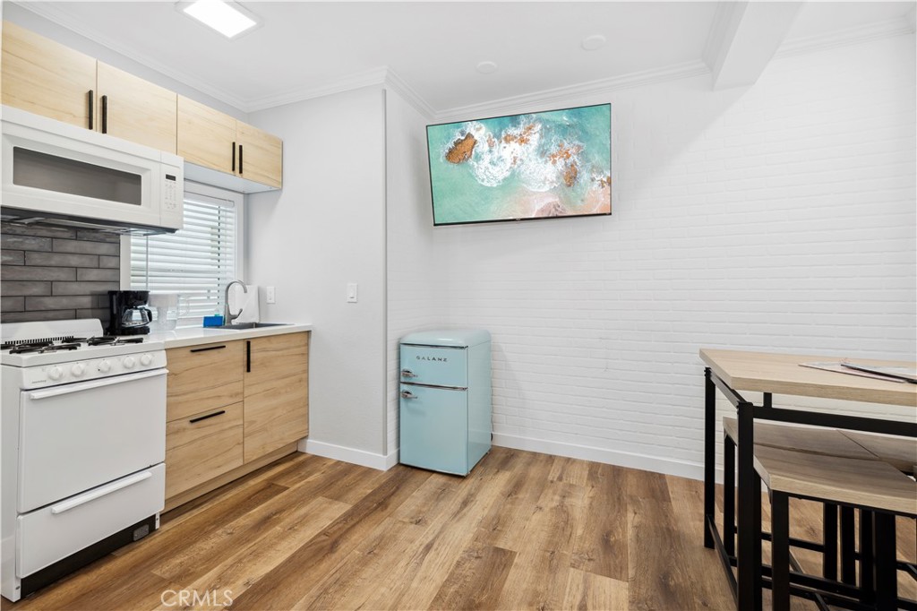 Balboa Peninsula (Commercial) (BPCD) - Residential Income