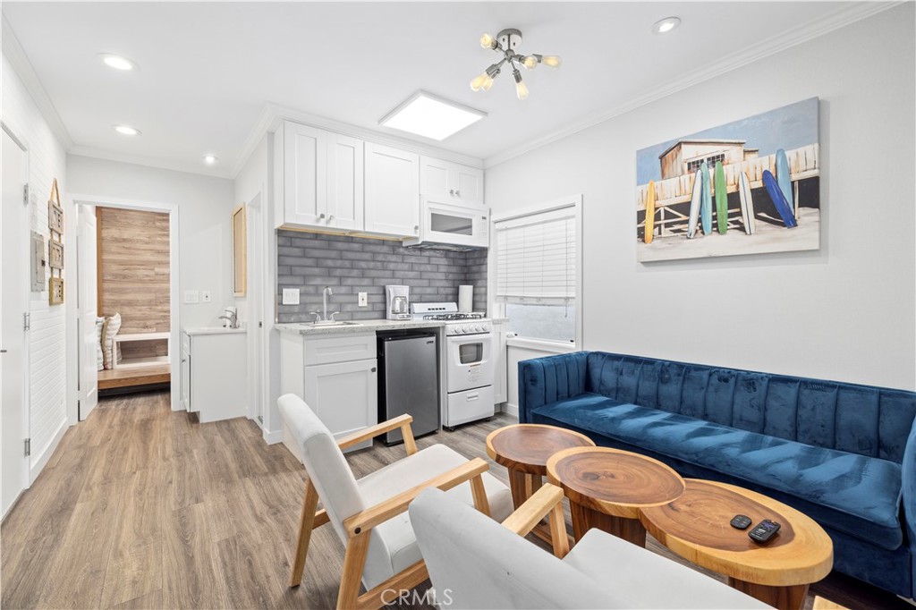 Balboa Peninsula (Commercial) (BPCD) - Residential Income