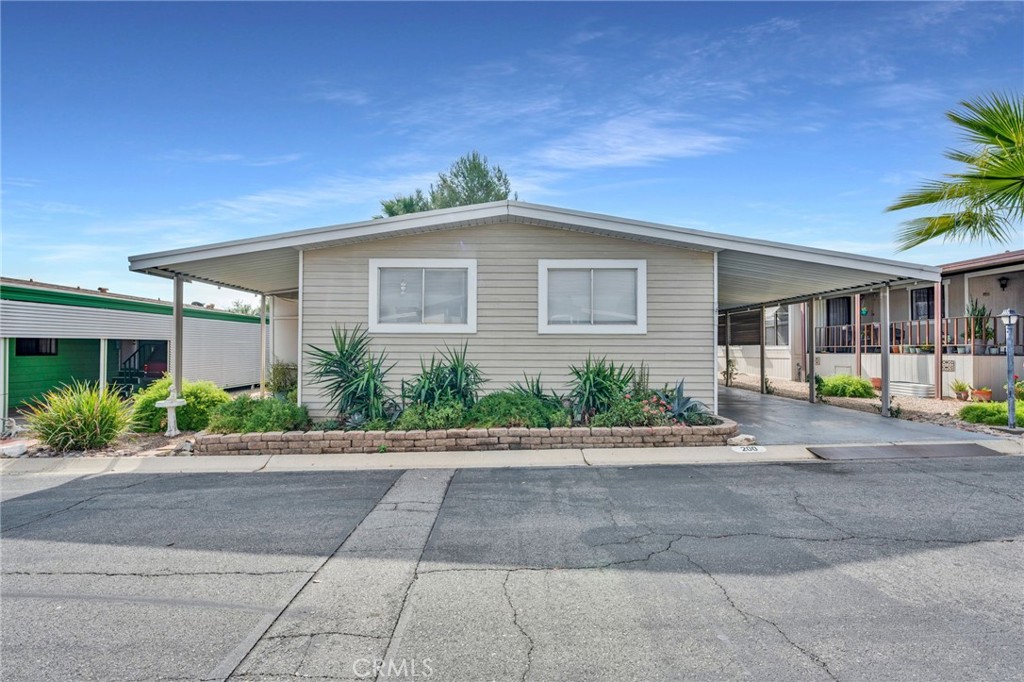27701 Murrieta Road 200