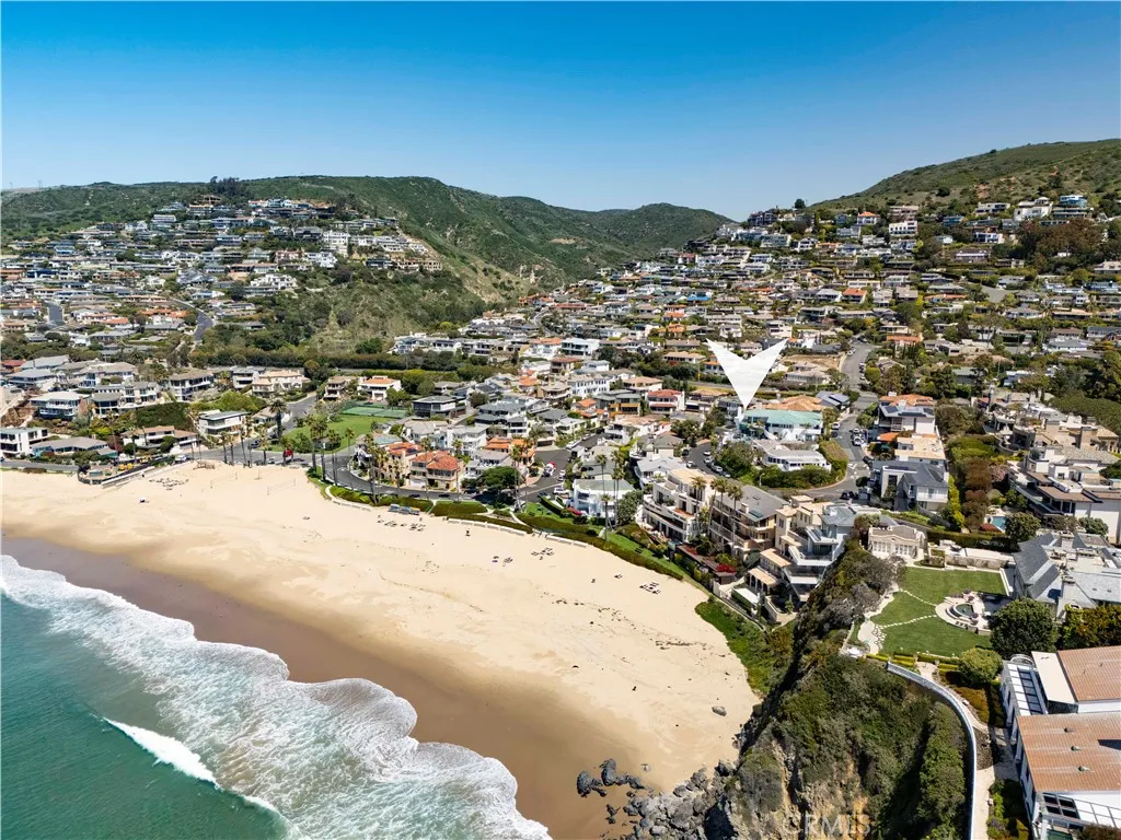 Laguna Beach, California 92651, United States, 3 Bedrooms Bedrooms, ,2 BathroomsBathrooms,Residential,Active,108678 Laguna Beach, California 92651, United States, 3 Bedrooms Bedrooms, ,2 BathroomsBathrooms,Residential,Active,108678