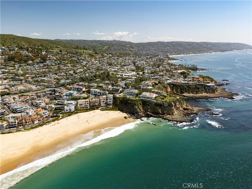 Laguna Beach, California 92651, United States, 3 Bedrooms Bedrooms, ,2 BathroomsBathrooms,Residential,Active,108678