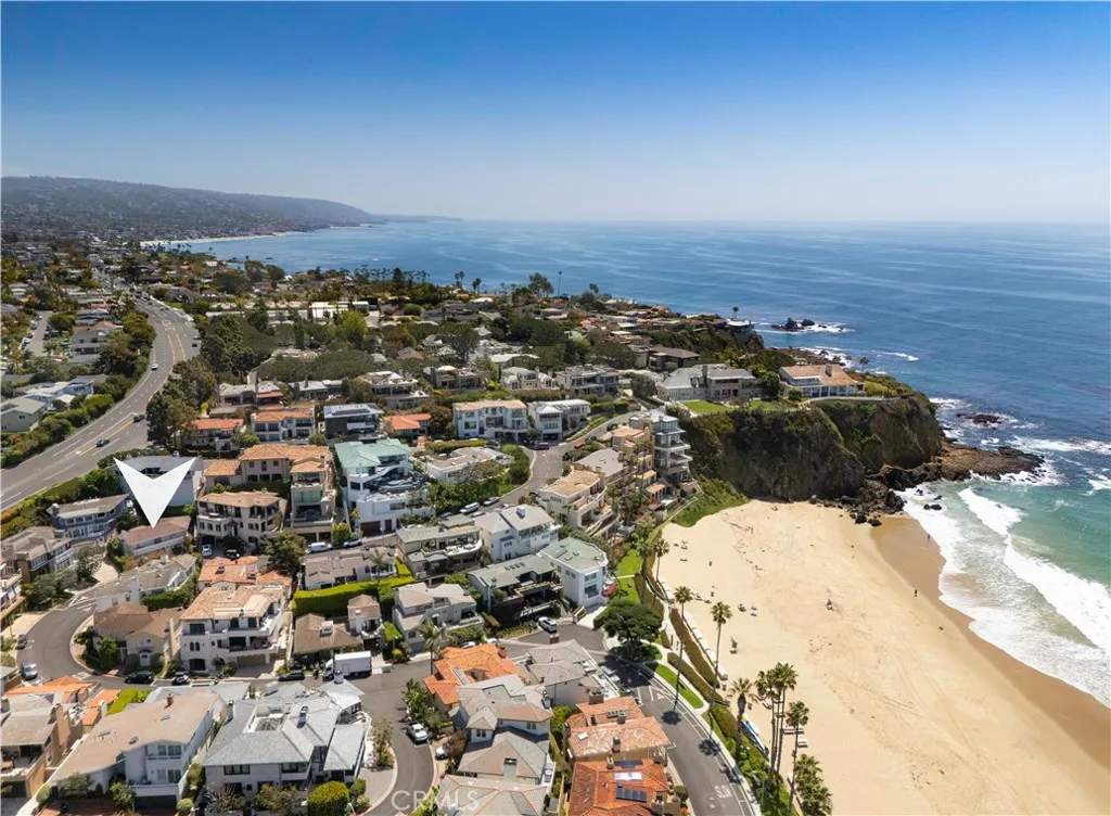 Laguna Beach, California 92651, United States, 3 Bedrooms Bedrooms, ,2 BathroomsBathrooms,Residential,Active,108678