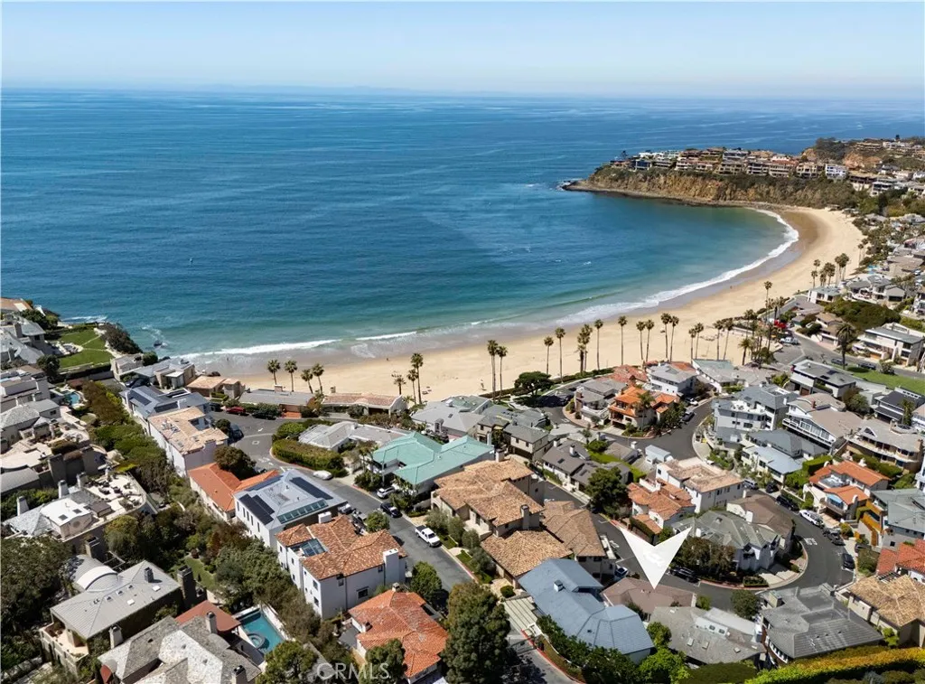 Laguna Beach, California 92651, United States, 3 Bedrooms Bedrooms, ,2 BathroomsBathrooms,Residential,Active,108678