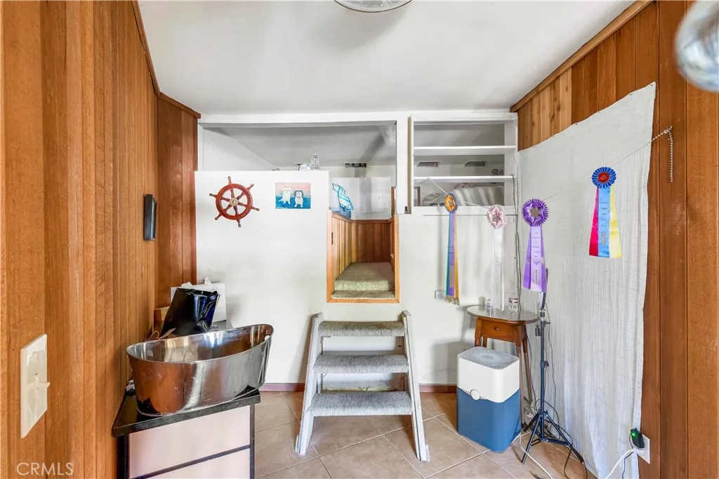 Laguna Beach, California 92651, United States, 3 Bedrooms Bedrooms, ,2 BathroomsBathrooms,Residential,Active,108678