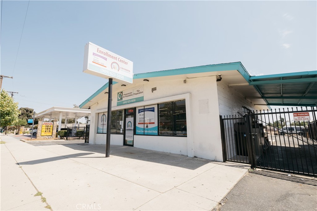 1054 E. 4th Street