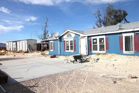 Photo of 46160 Palma Vista Road, Newberry Springs, CA 92365 (MLS # HD25037433) Photo of 46160 Palma Vista Road, Newberry Springs, CA 92365 (MLS # HD25037433)