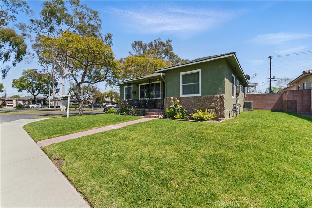 4858 Canehill Avenue