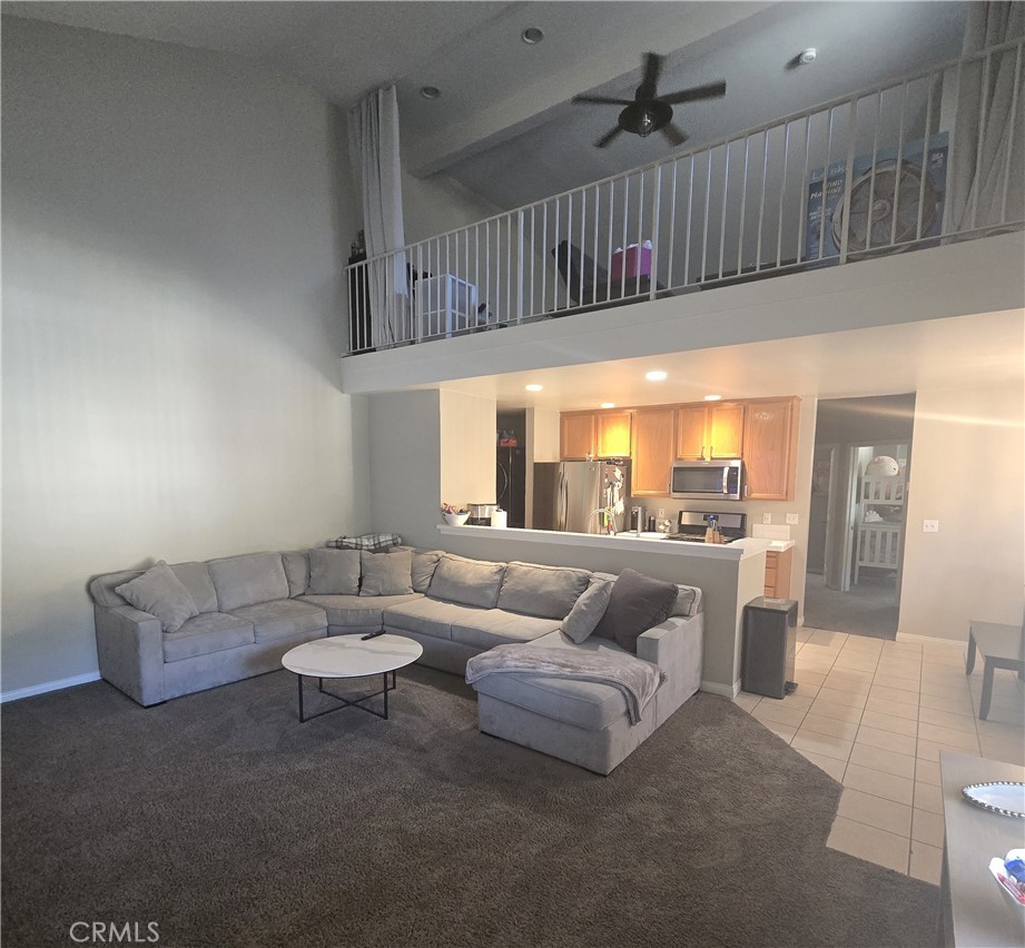 454 W Meda Avenue