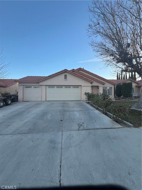 A home in Adelanto