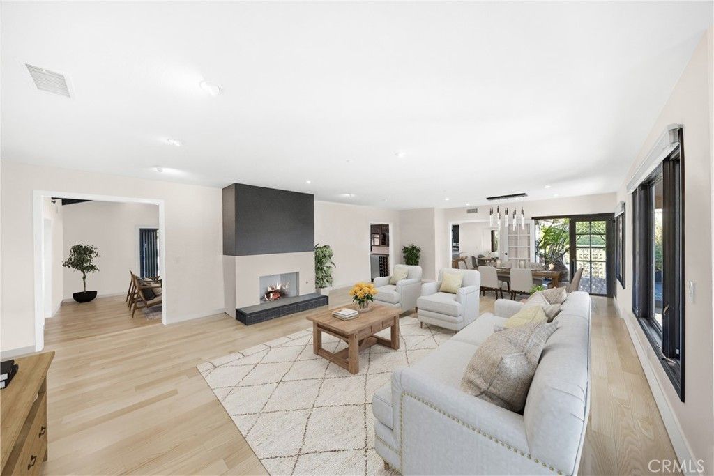 listing image 130724166116652731846