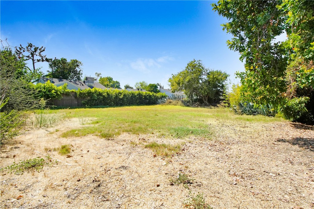 Properties 3 5763 Laurel Canyon Boulevard