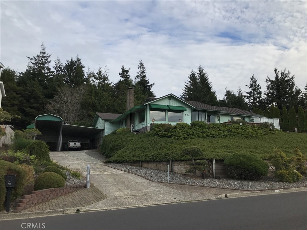 Photo 1 of 63 — 705 prefontaine dr, Other, OR 97420