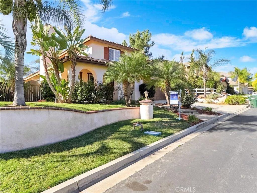 listing image 130725030214172124778