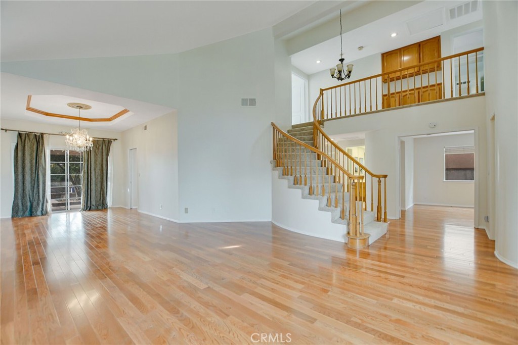 5435 Via Cervantes
