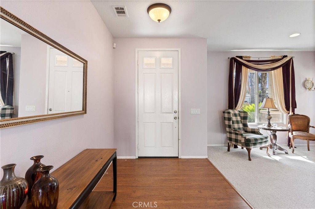 listing image 130723098917690381483