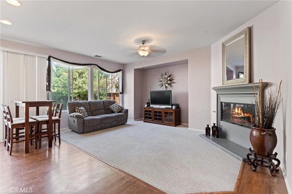 listing image 130724813114532367836