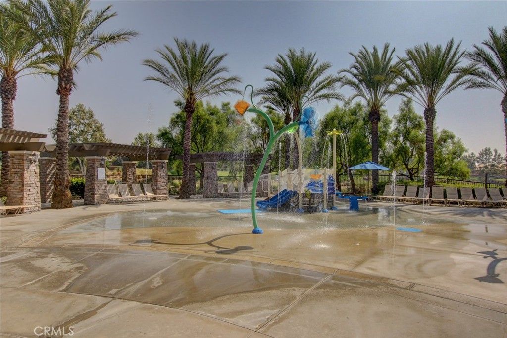 listing image 130725798210986525785