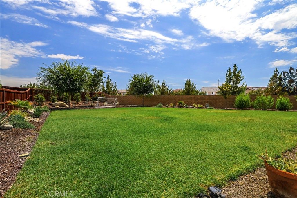 listing image 130728424783198041232