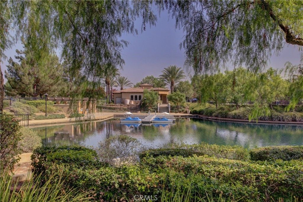 listing image 130722281860516237379
