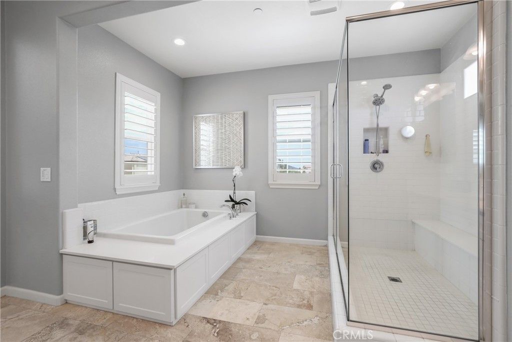 listing image 130724832807355978594