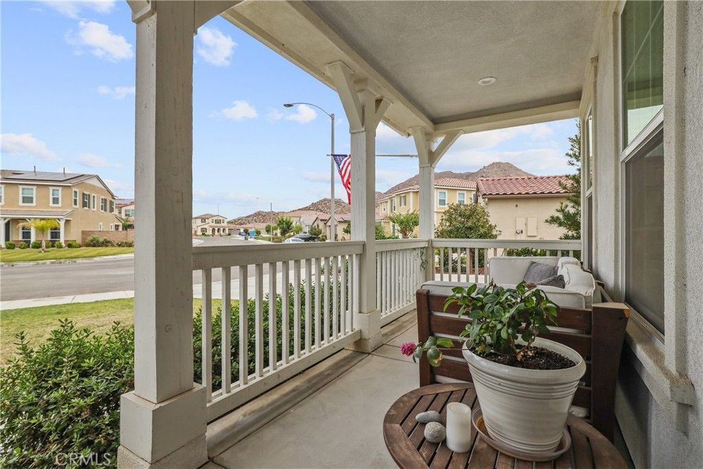 listing image 130729034078559490634