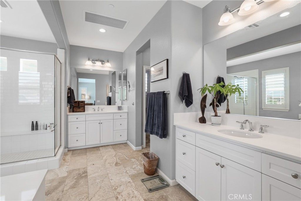 listing image 130727838745661084991