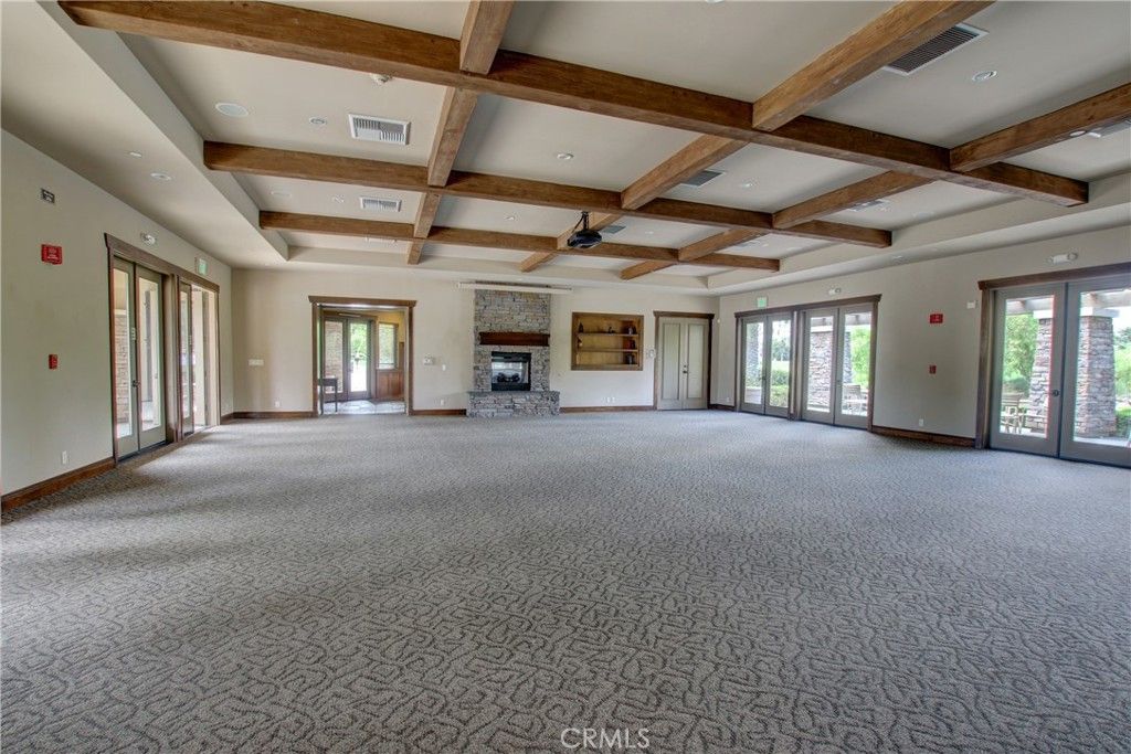 listing image 130729710938155016100