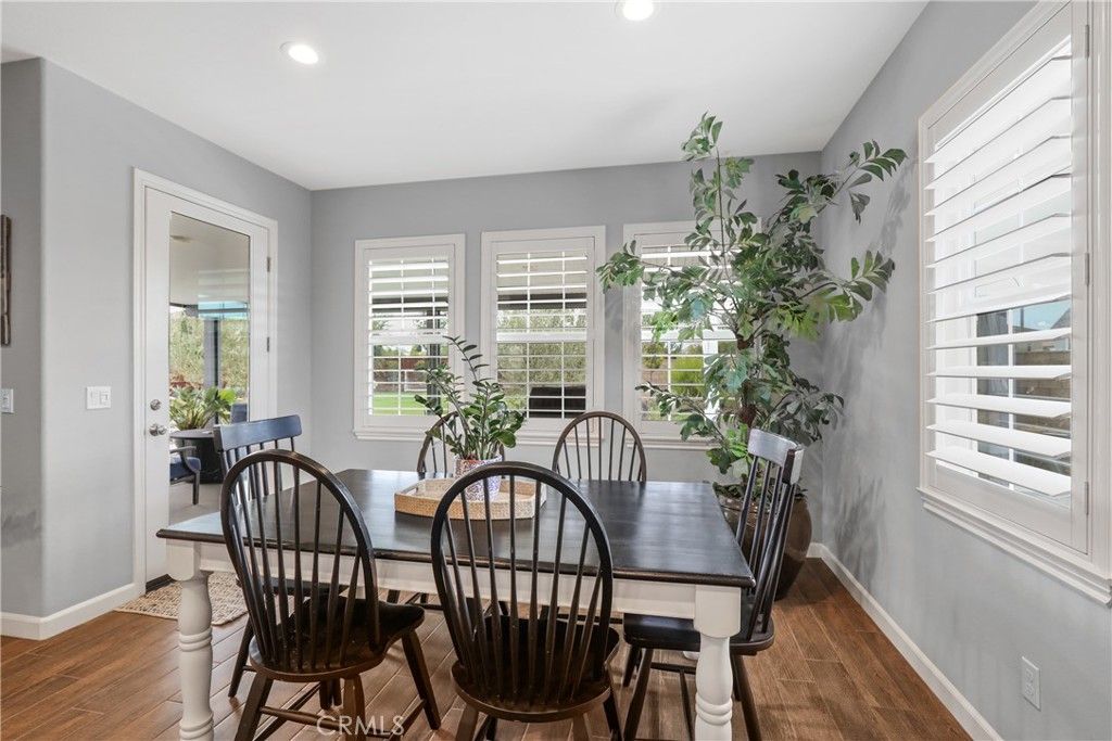 listing image 130724016080464225521