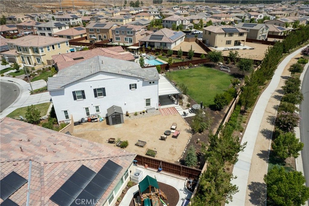 listing image 130724680918978944008