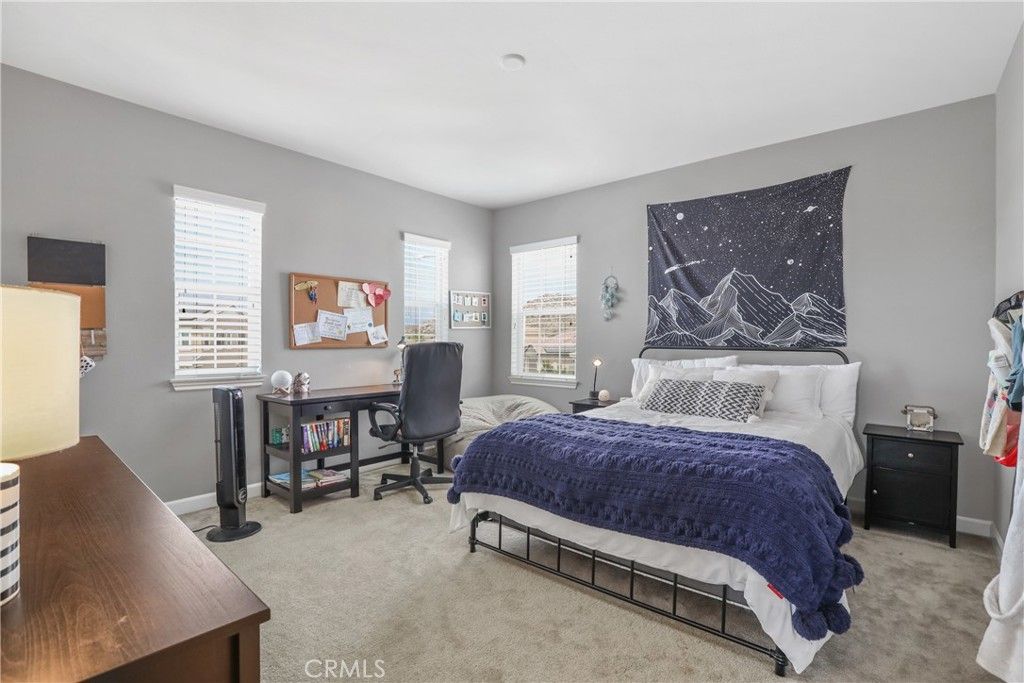 listing image 130726560075883953312