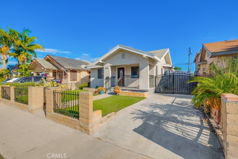 2122 Lime Avenue