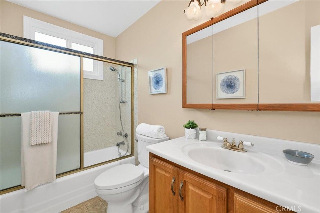listing image 130723052922859564338