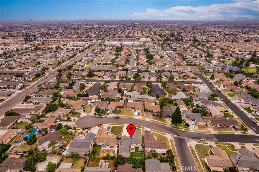 listing image 130725439501521191563