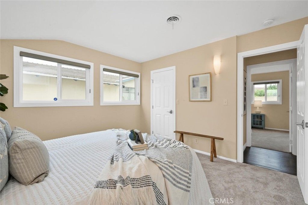 listing image 130720675826919827207