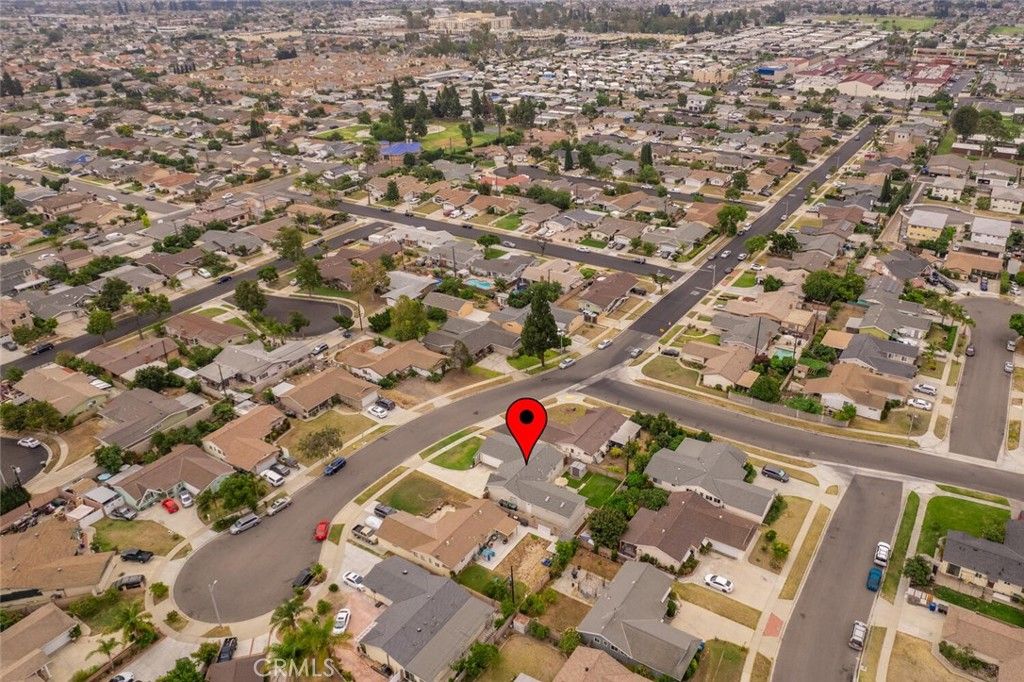 listing image 130722391589127068423