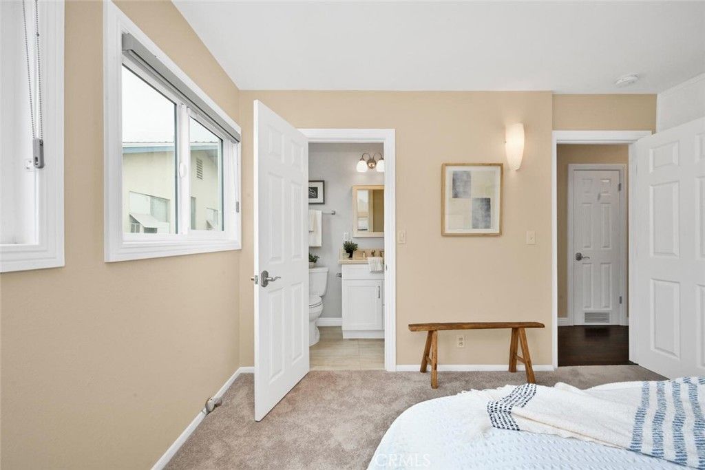 listing image 130729684378317553732