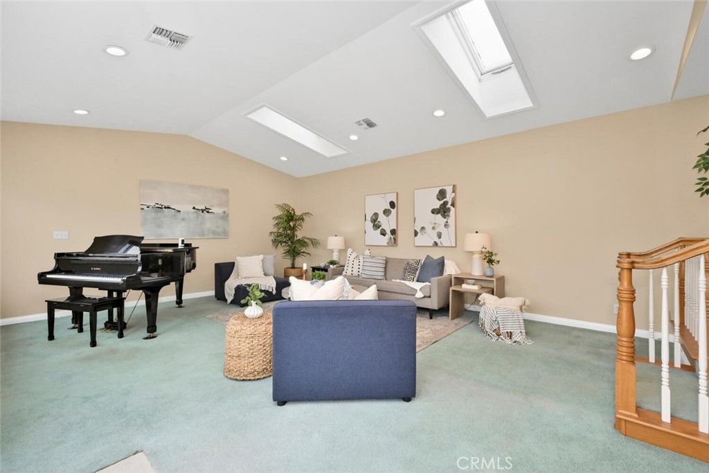 listing image 130723015870615730013