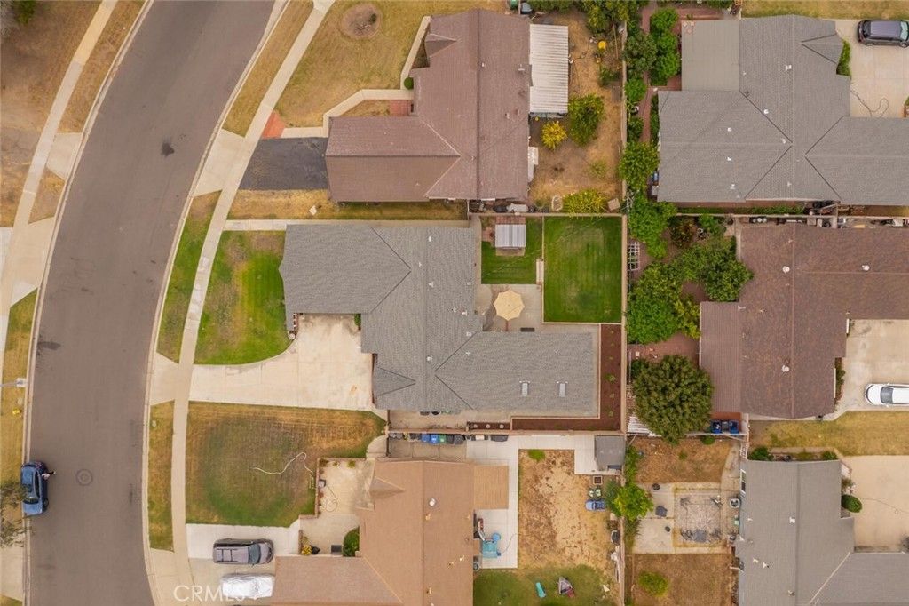 listing image 130729705054605010416