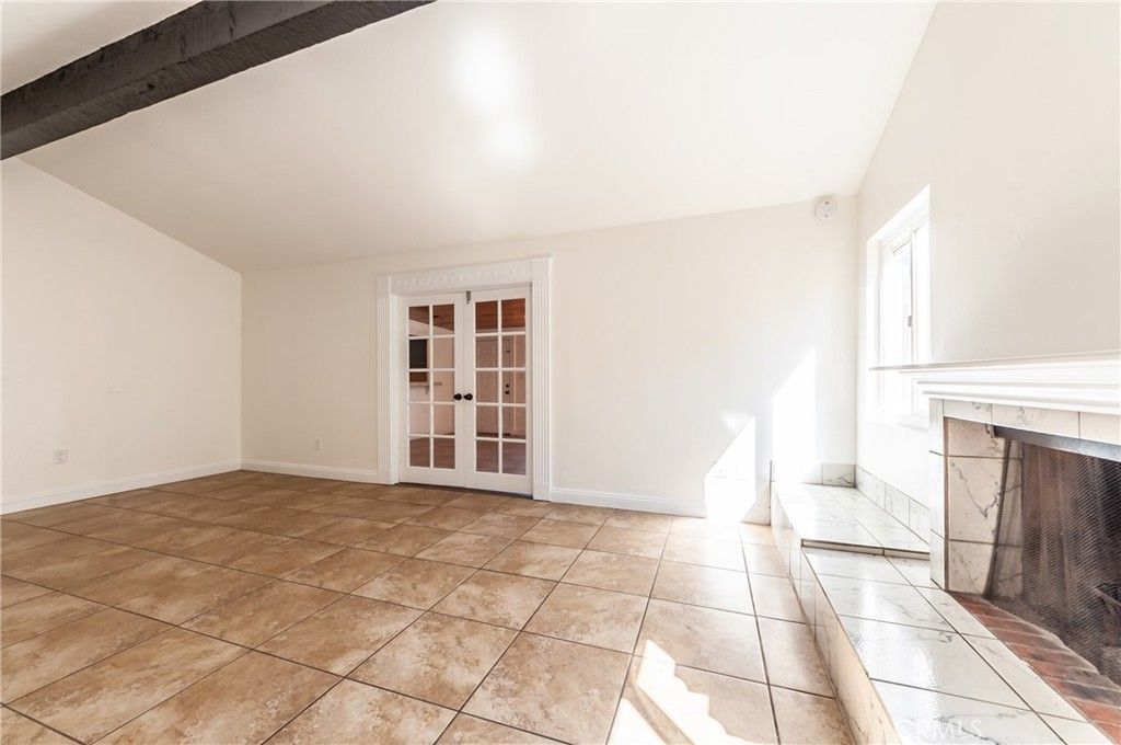 listing image 130723934083345832686