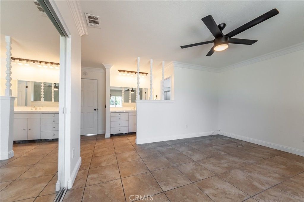 listing image 130723019827276850310