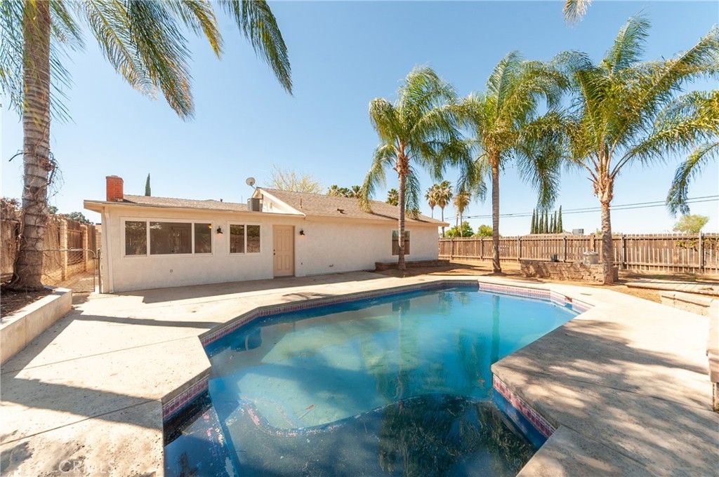 listing image 130723240099812860140
