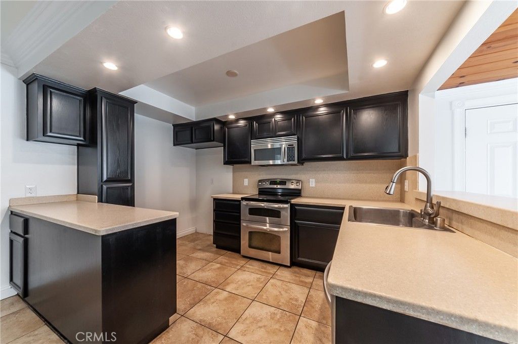 listing image 130721188615511414030