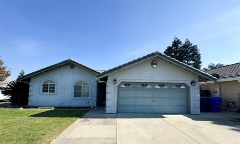 A home in Hilmar